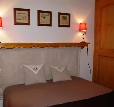 Sainte-foy-l'argentiere Sleeps 4 아파트