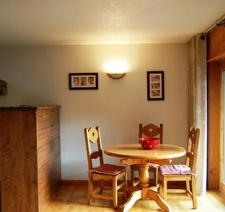 아파트 Sainte-foy-l'argentiere Sleeps 4 샤모니